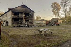 У ДСНС уточнили, що надзвичайники встигли пройти в укриття, тому ніхто з них не постраждав