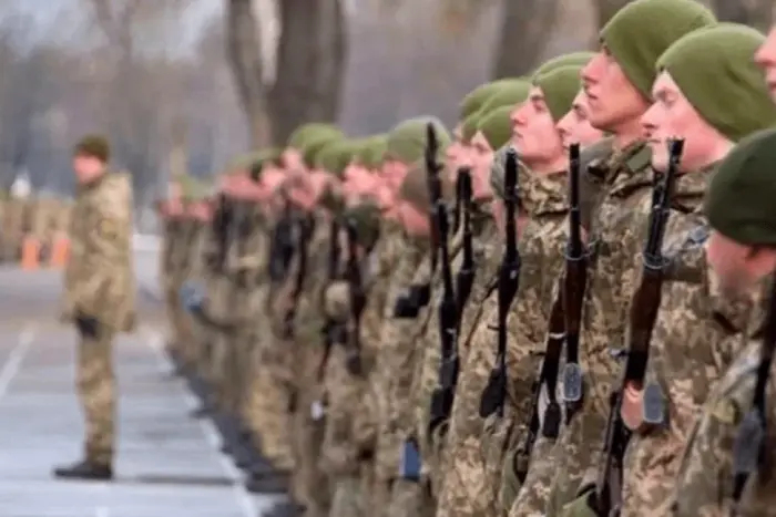 Зниження мобілізаційного віку в Україні: нардеп зробив заяву