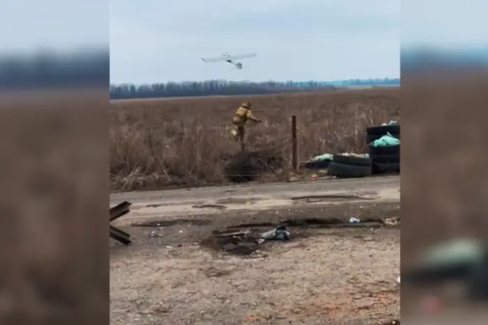 «Атакують у найнесподіваніших місцях». Ефектне відео від розвідників