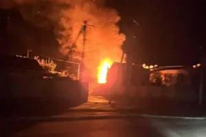 Ворог пошкодив багатоповерхівки та приватні житлові будинки