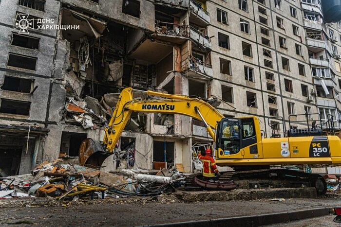 Обстріл будинку в Харкові: під завалами виявлено ще двох загиблих, серед них – дитина