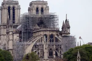 Дзвони Собору Паризької Богоматері вперше пролунали після пожежі (відео)