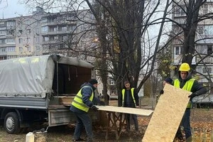 Росіяни завдали удару по Харкову, пошкоджено 11-поверхівку