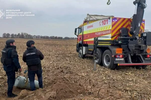 Бойова частина ракети була виявлена у полі в Броварському районі