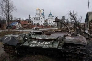 Знищений російський танк у Святогірську на Донеччині, січень 2023 року  