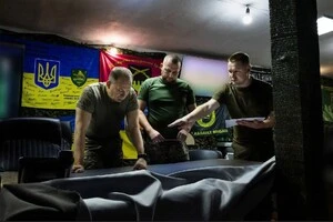 Сирський висловив вдячність всім, хто воює і хто допомагає
