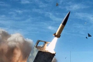 США дозволили бити по території РФ далекобійними ракетами Atacms