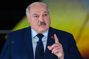 Лукашенко погрожує вимкнути інтернет, якщо за нього не проголосують на виборах