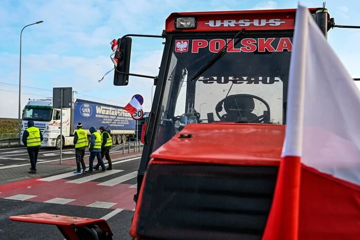 Мінагрополітики пояснило, чого вимагають польські фермери, які блокують кордон з Україною