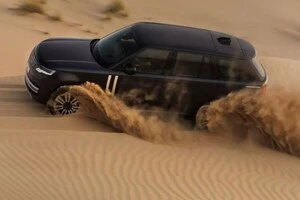 Range Rover повністю розсекретили на офіційних фотографіях 