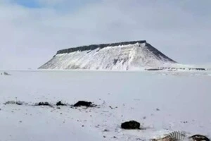 Експедиція NASA знайшла під льодом у Гренландії секретне місто 