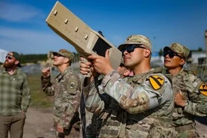 Очільник Пентагону підписав нову секретну стратегію протидії безпілотним системам