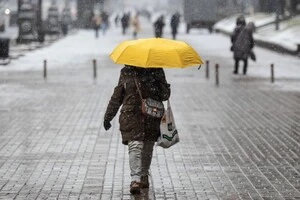 У більшості областей очікується мокрий сніг та ожеледиця: прогноз погоди на 7 грудня