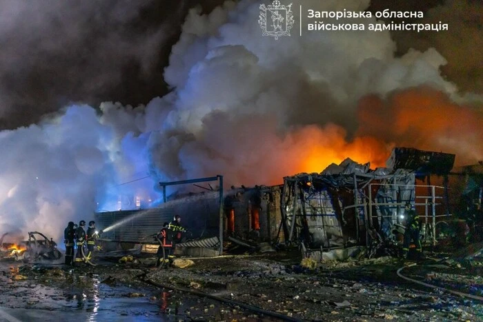 Завершення рятувальної операції в Запоріжжі, розгін протестів у Грузії: головне за ніч