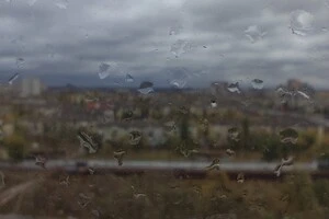 Цього дня парасолька стане в нагоді, адже дощитиме в більшості областей України