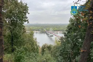 У Києві обірвався трос атракціону-спуску через Дніпро