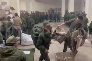 Солдати КНДР отримують амуніцію в РФ