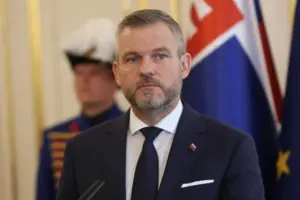 Раніше Пеллегріні заявив, що Україні та Росії треба негайно сісти за стіл переговорів, а Київ «буде змушений піти на територіальні поступки»