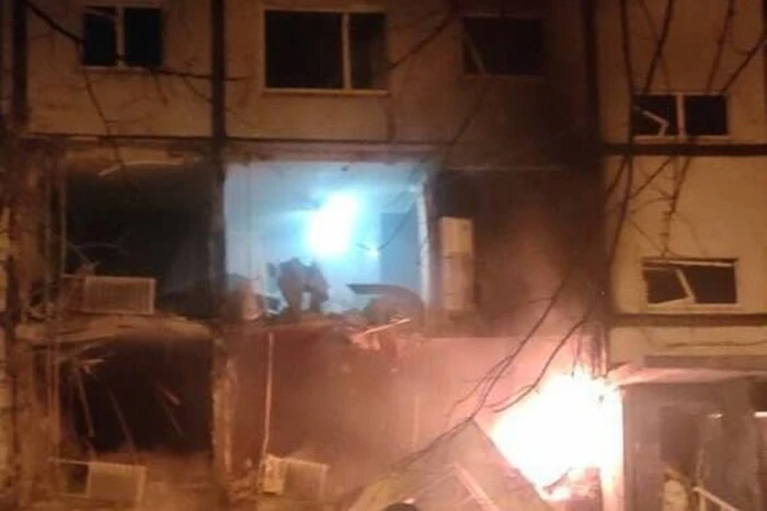 Окупанти вдарили «Шахедом» по багатоповерхівці у Харкові, серед потерпілих – дитина