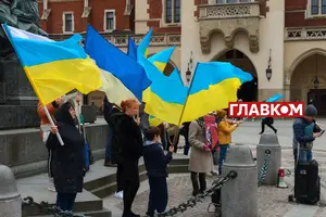 Частина українців, котрі виїхали через війну, не завжди задоволені своїм соціальним статусом за кордоном