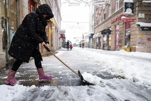 Сім балканських країн охопили сильні снігопади та буревії