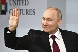 В этом году, по словам Путина, российский ВВП прибавит 4%, тогда как уже следующий рост замедлится до 2-2,5%