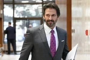 Каліняк заявив, що Україна буде вимушена піти на територіальні поступки