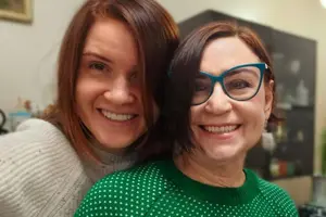 Нардепка Безугла в новорічну ніч показала маму-патологоанатома (фото)