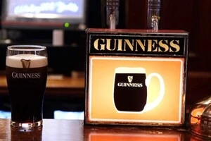 Деякі британці на свята залишились без улюбленої марки пива 