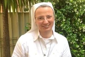 Сестра Сімона Брамбілла народилася на півночі Італії 1965 року