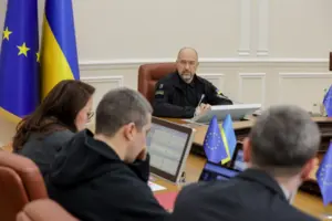 За словами Шмигаля, понад вісім мільйонів українців вже отримали виплату від держави