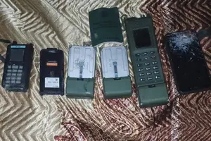 Після бою оператори ССО виявили у солдата КНДР радіостанцію «Азарт», детектор дронів та посвідчення