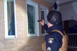 Поліція зафіксувала пошкодження приватного будинку та паркану