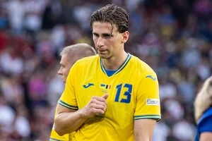 Забарний поки що не хоче грати за «ПСЖ»