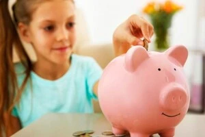 Школярі вивчатимуть фінансову грамотність: у яких класах введуть навчальну дисципліну