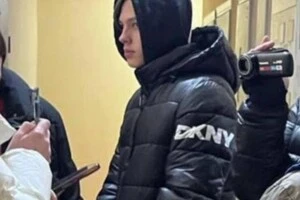 Правоохоронці запросили юнаків разом з їх батьками до відділку поліції, де вони надавали пояснення з приводу зазначених подій