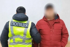 Під час конфлікту один з учасників вистрілив іншому в обличчя з травматичної зброї, фігуранту загрожує до семи років позбавлення волі