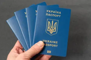 Видача паспортів за кордоном: заступниця Єрмака потішила українців