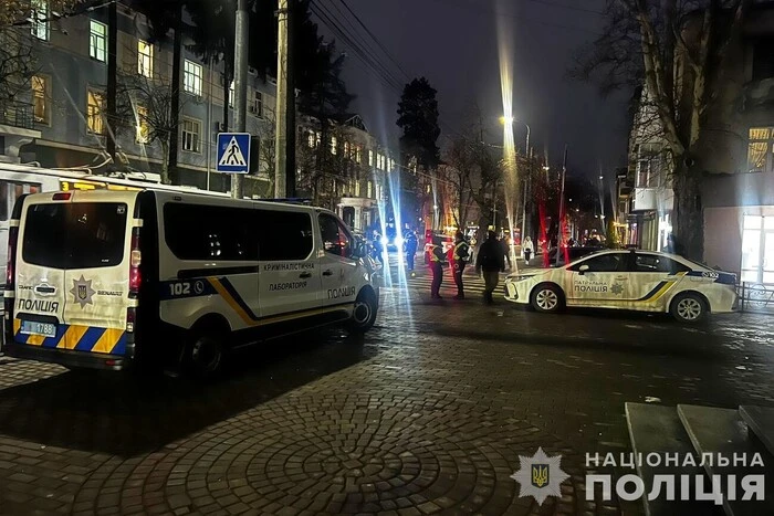 У центрі Вінниці 22-річний водій збив двох дівчат на переході