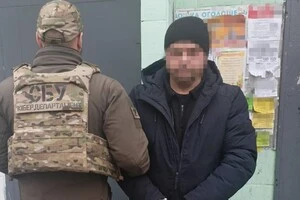 Співробітники СБУ задокументували злочини російської агентури і затримали її резидента у Києві