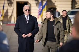 Найважливішою метою для України було виживання як суверенної, демократичної країни, вільної для інтеграції із Заходом