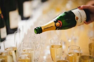 Споживання французького шампанського у світі падає 