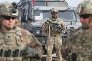 Військові підтримують роботу митно-прикордонної служби США й виконують здебільшого логістичні та адміністративні завдання