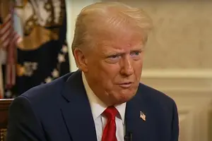 Трамп дав перше інтерв'ю з Овального кабінету