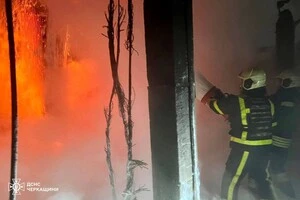 Рятувальники ліквідували пожежу на площі 200 м²