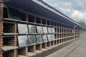 Будівництво колумбарної стіни на території Лісового кладовища розпочалось у 2019 році