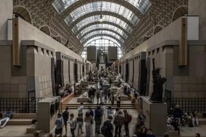 Париж потерпає від хвилі «безпрецедентного шахрайства» із квитками до музеїв 