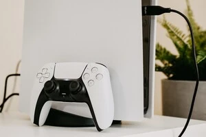 Консолі PlayStation від Sony і Xbox від Microsoft потраплять до 16-го пакету санкцій