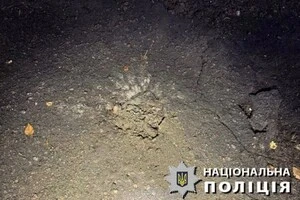 Внаслідок вибуху пошкоджено вікно будинку та паркан