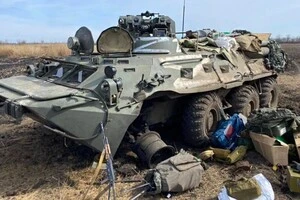 РФ з початку повномасштабної війни втратила в Україні 20653 бойових броньованих машин